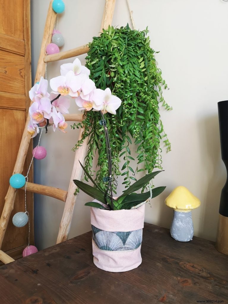 DIY fabric pot cover without a sewing machine? 