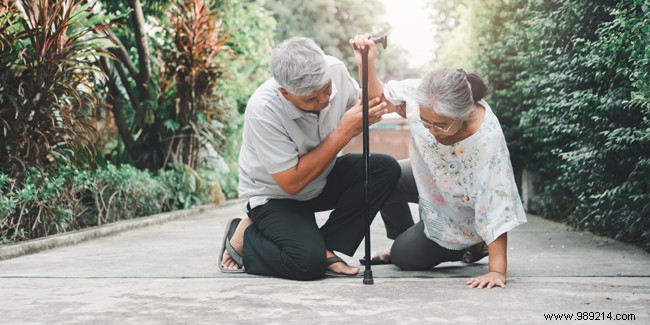 How do you pick up an elderly person who has fallen to the ground? 