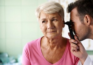 The audioprosthetist, hearing specialist, essential for seniors 