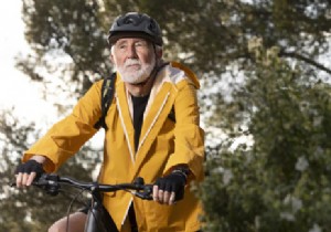 Cycling when you are a senior:some safety rules to follow! 