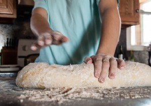 Learn to make organic bread 