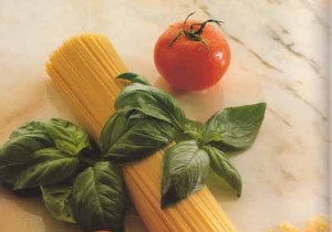 Torti and spaghetti with tomato and basil 