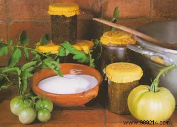 Green tomato jam 