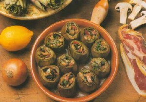 Artichoke bottoms stuffed with salmon mousse 