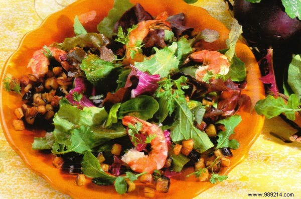 Mixed greens with eggplant and prawns 