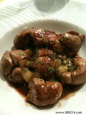 Veal kidney with Puy green lentils and walnuts 