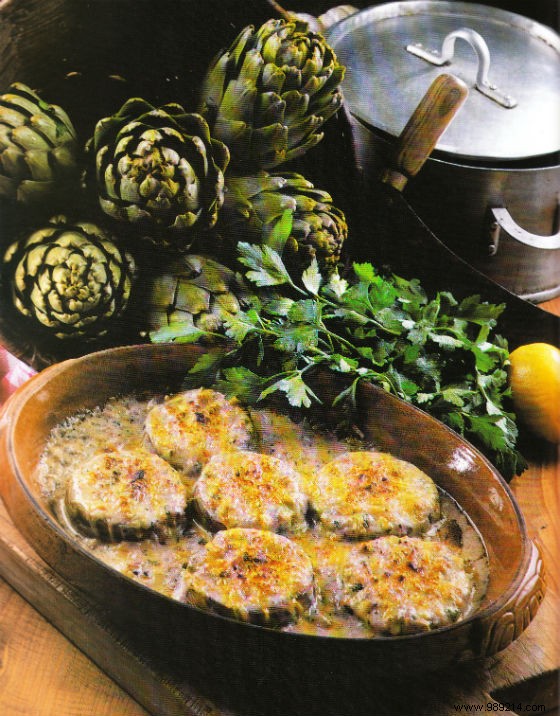 Artichoke bottoms au gratin 