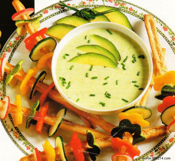 Flowery breadsticks in green sauce 