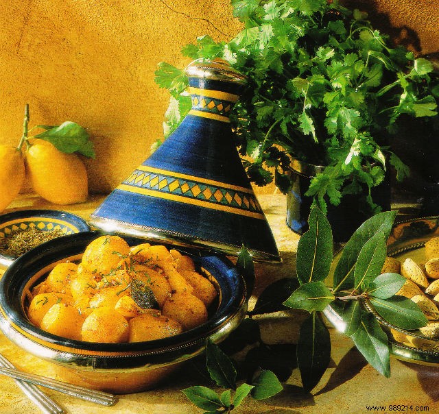 Tagine of new potatoes 