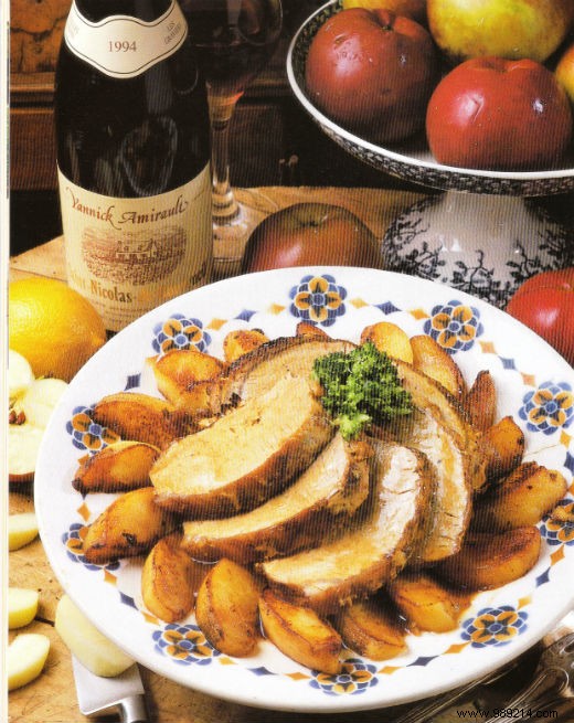 Pork roast with apples 