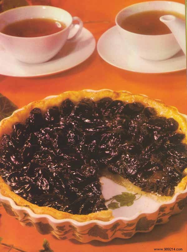 Prune tart 