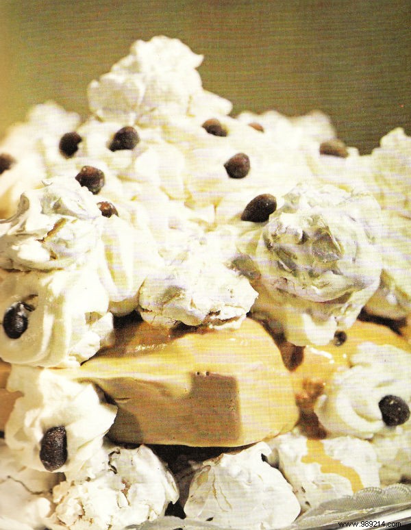 Vacherin with coffee 