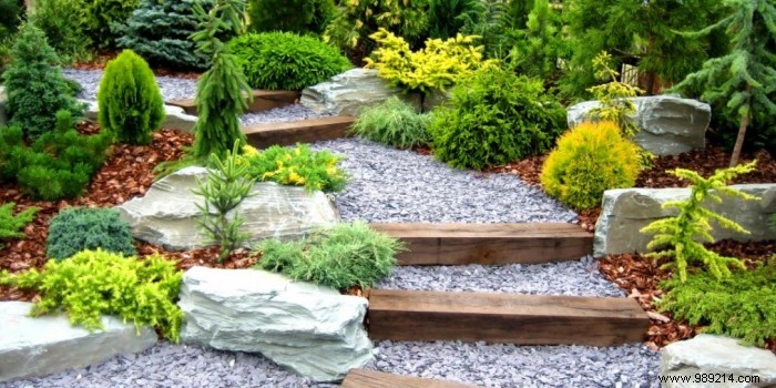 Natural materials to integrate into your garden 