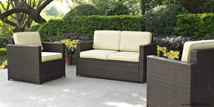 Why opt for a garden furniture? 