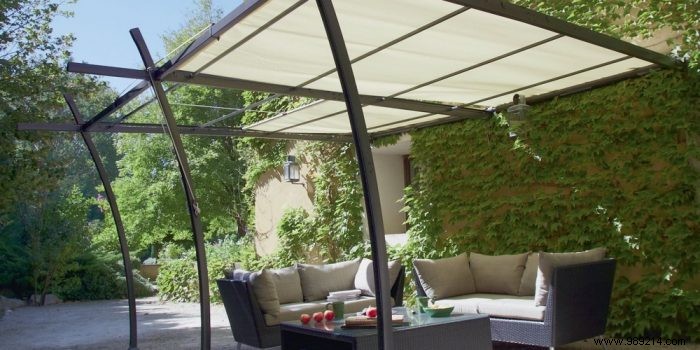 Beautify the garden with a decorative shelter 