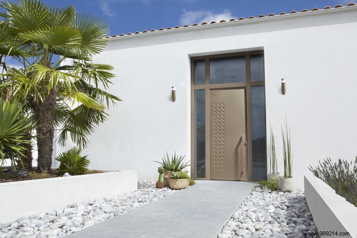 Decoration:how to choose your exterior doors? 