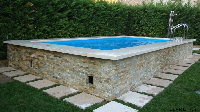 The above-ground swimming pool:the ideal choice to multiply the advantages 