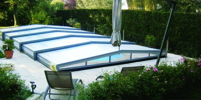 What are the different types of pool enclosures? 