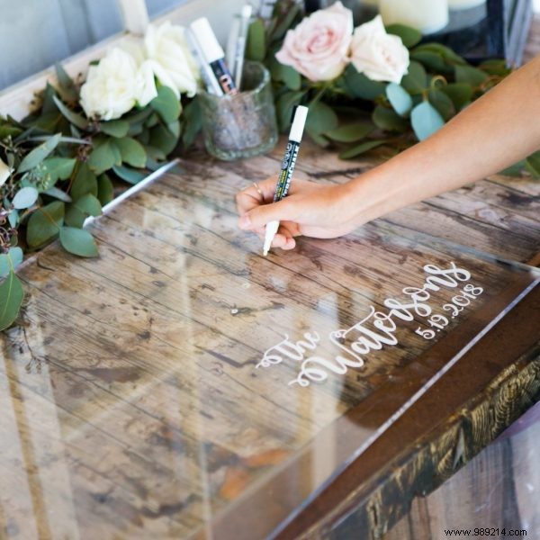 Plexiglas:the newest trend for weddings 