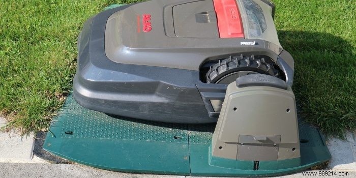 Buying a robot lawn mower:what are the advantages? 