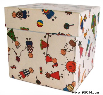 5 storage ideas with redecorated and recycled shoe boxes 