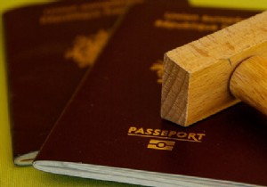 Loss or theft of identity papers abroad:what to do? 