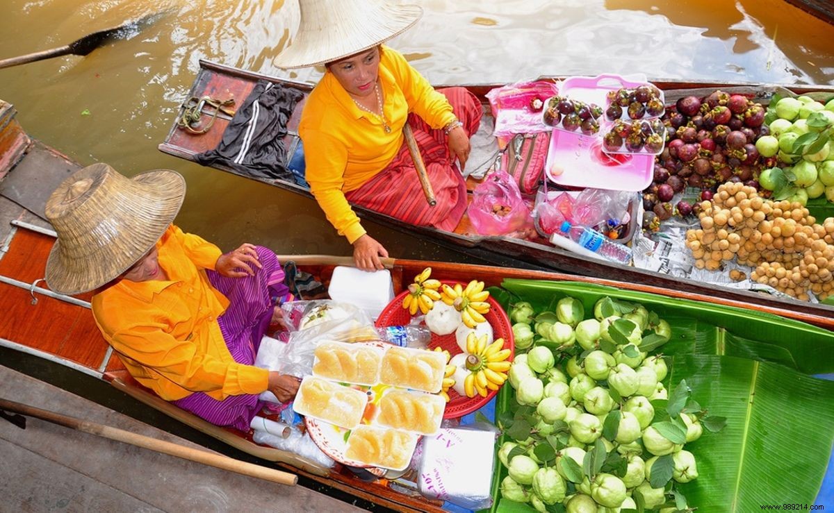 Bangkok s floating markets 