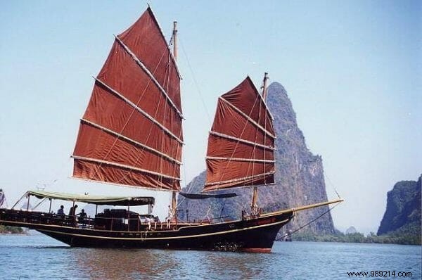 The incredible Phang Nga Bay, a must-see site in Thailand 