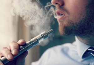 Paris:a man injured by the explosion of his electronic cigarette 