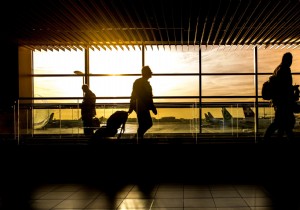 A simple gesture can prevent the spread of epidemics at airports 