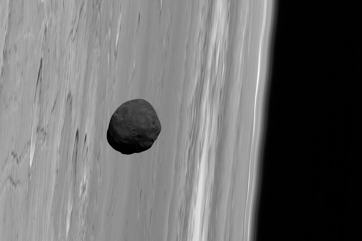 Martian moons Phobos and Deimos have a common ancestor 