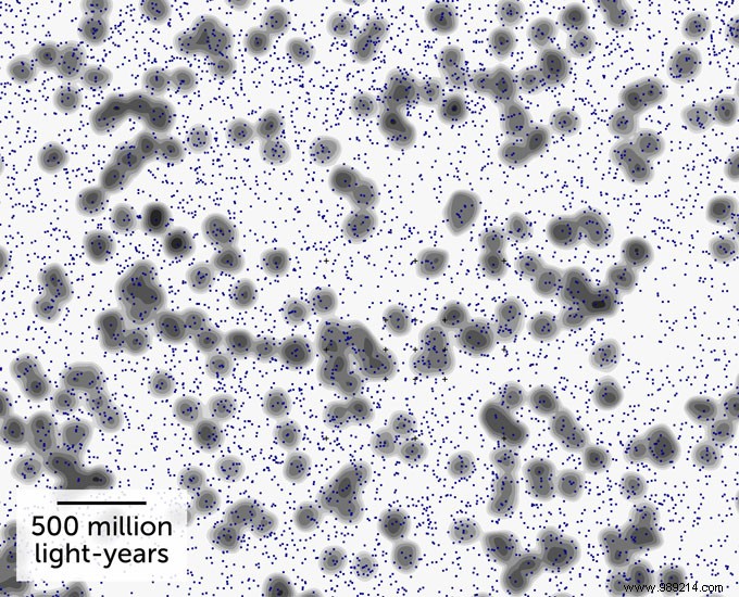 A strange arc of galaxies spotted in the distant Universe 