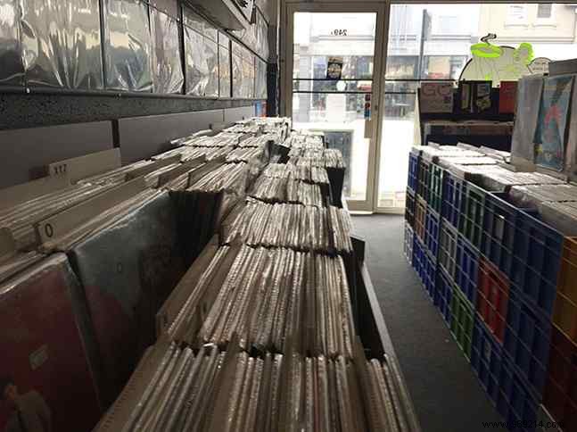 Why should everyone start collecting vinyl?