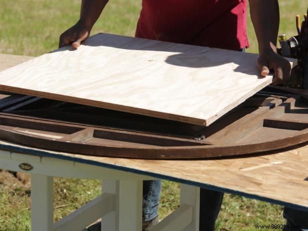 How to Build a Coffee Table From Reclaimed Wood