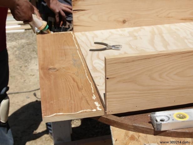 How to Build a Coffee Table From Reclaimed Wood