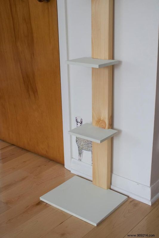 How to build a vertical book tower