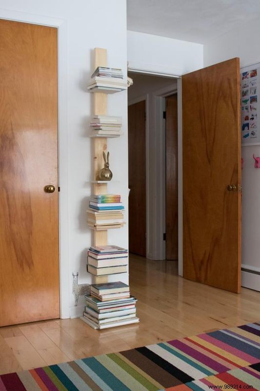 How to build a vertical book tower