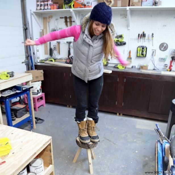 How to build a stump stool