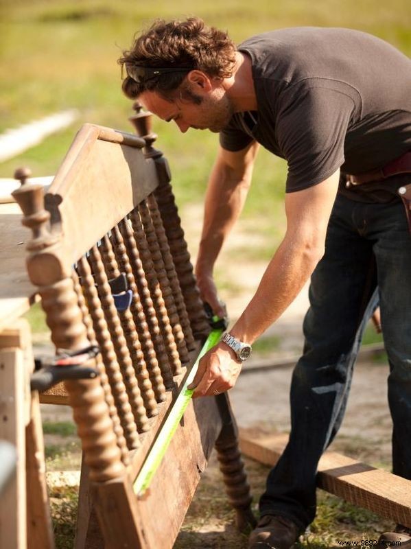 How to build a driveway bench