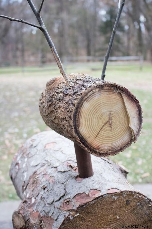 How to Build Rustic Deer Lawn Ornaments Using Cut Logs