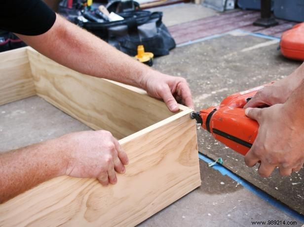 How to build kitchen shelves