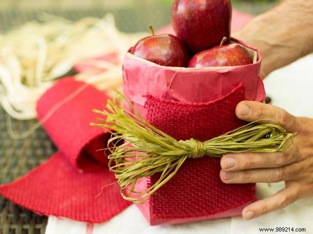 How to Create a Farmers Market Centerpiece