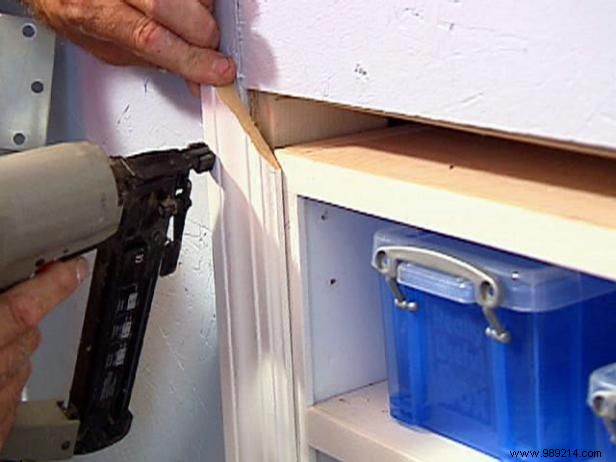 How to install a built-in book shelf