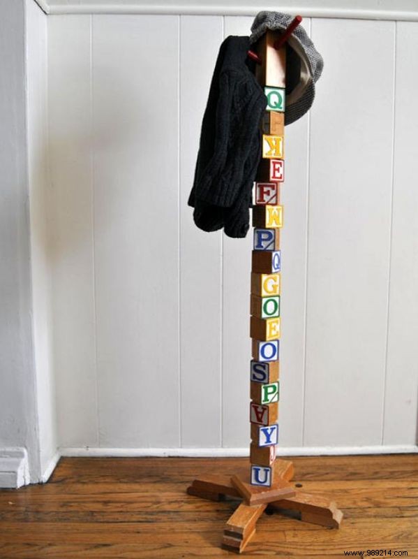 How to make a building block coat rack for kids