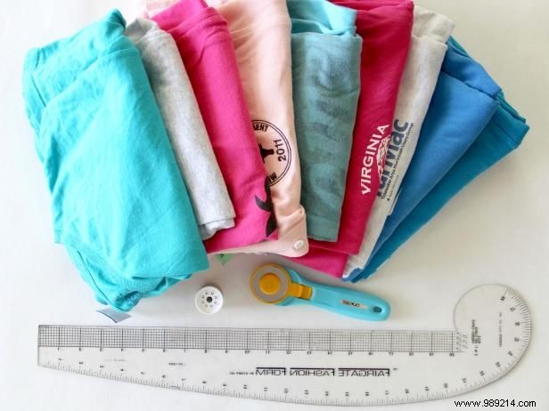 How to make a braided rug out of old t-shirts