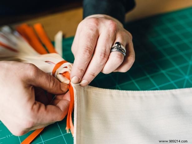 How to Make a Pom-Pom Cheerleader Table Runner