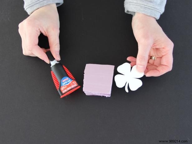 How to make a shamrock stamper