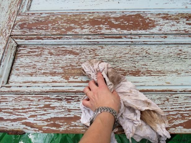 How to make a coffee table out of an old door