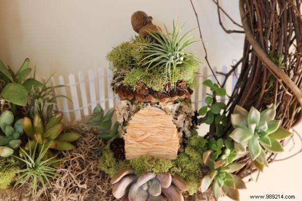 How to make a fairy garden wreath