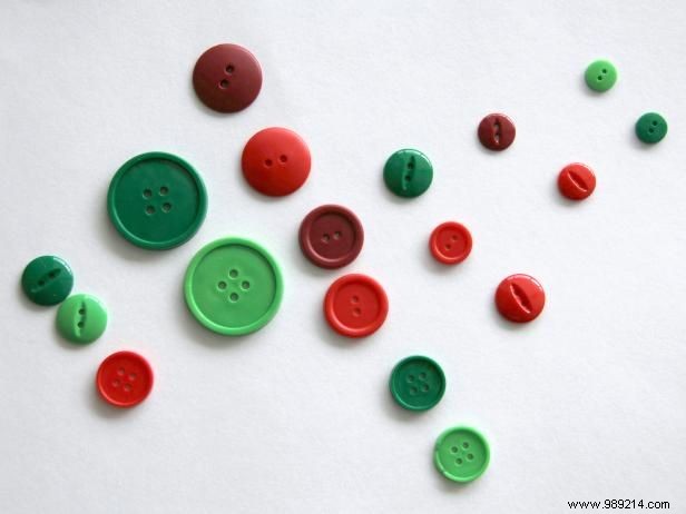 How to Make a Button Family Tree Christmas Ornament